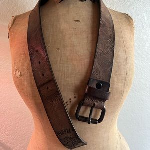 Diesel leather belt